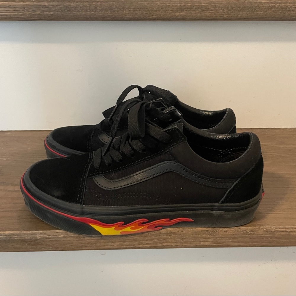 Vans women size 6